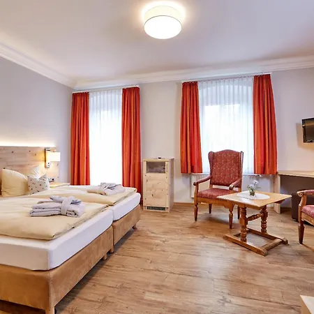 Zum Turm - Und Gaestezimmer Appartement *