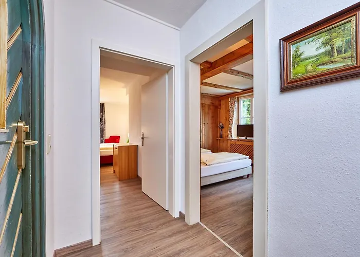 شقة Zum Turm - Und Gaestezimmer
